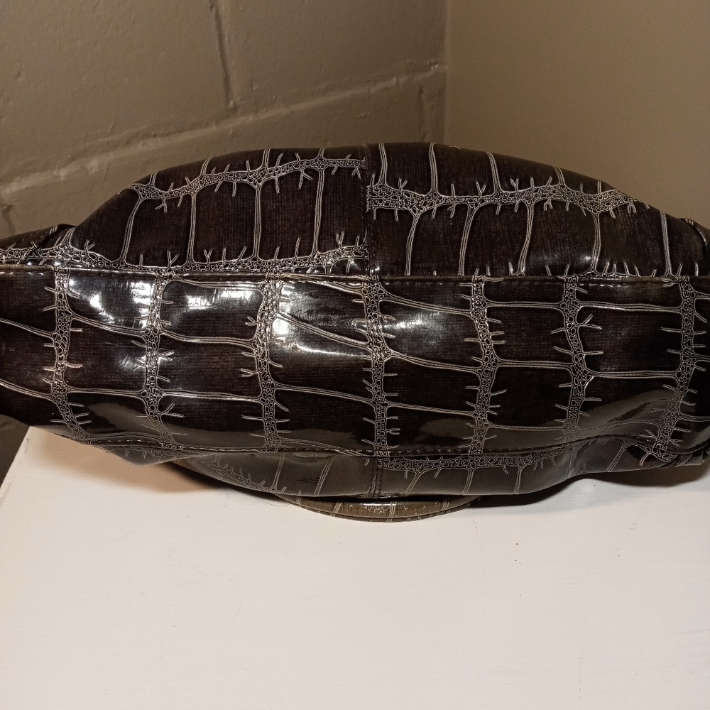 Shoulder Bag - Picture 3 of 12
